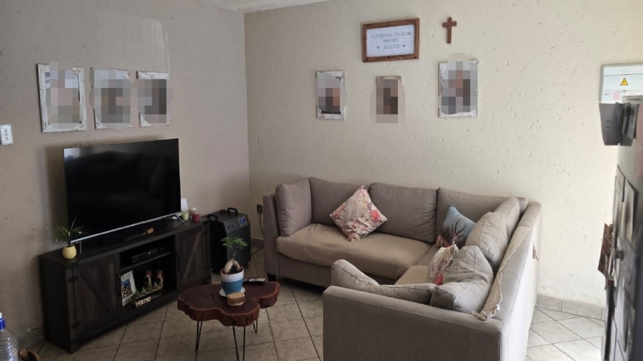 2 Bedroom Property for Sale in Vaalpark Free State